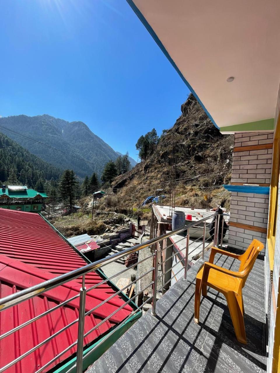 Trippy Homestay Kasol Exteriör bild