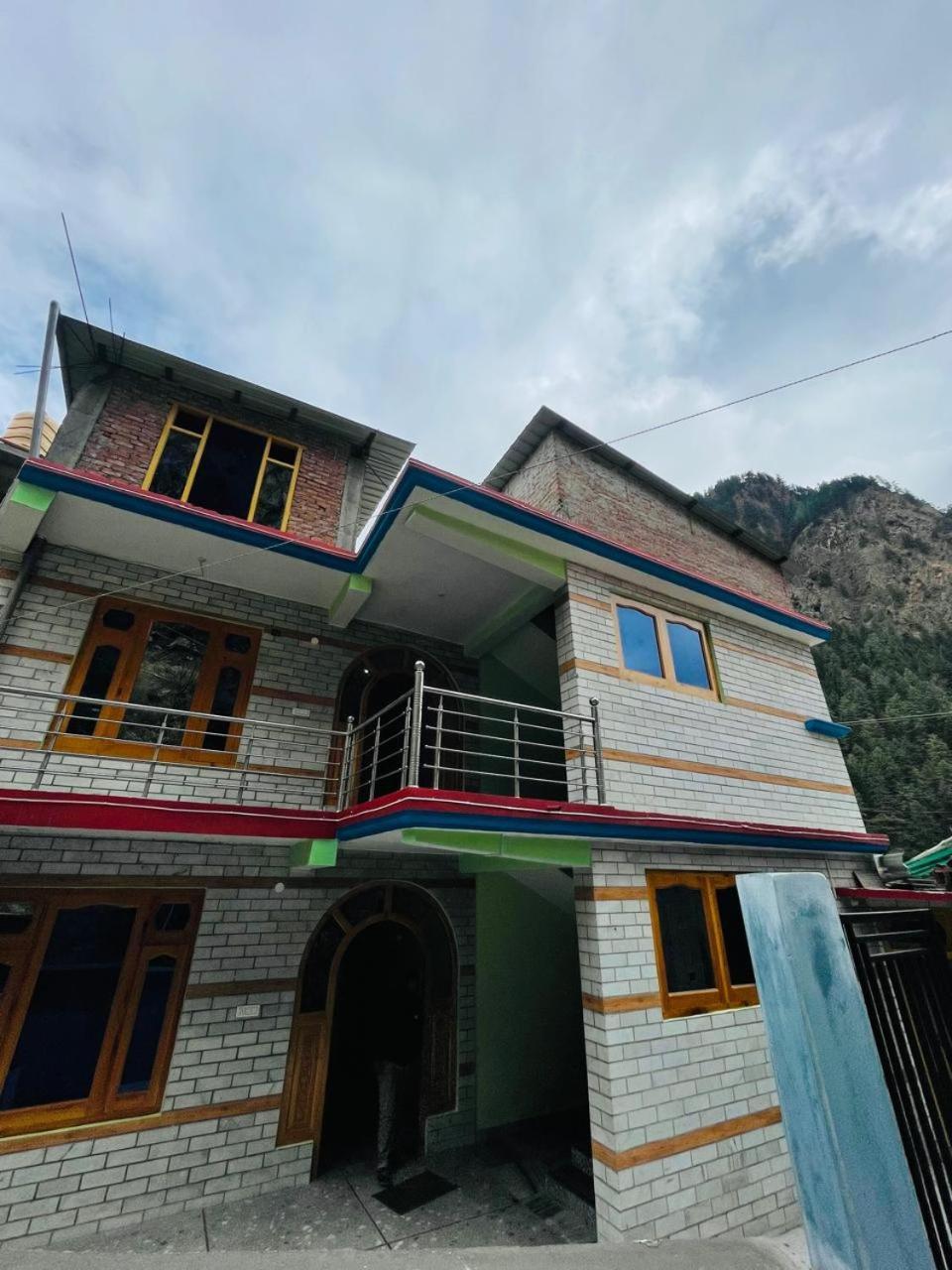 Trippy Homestay Kasol Exteriör bild