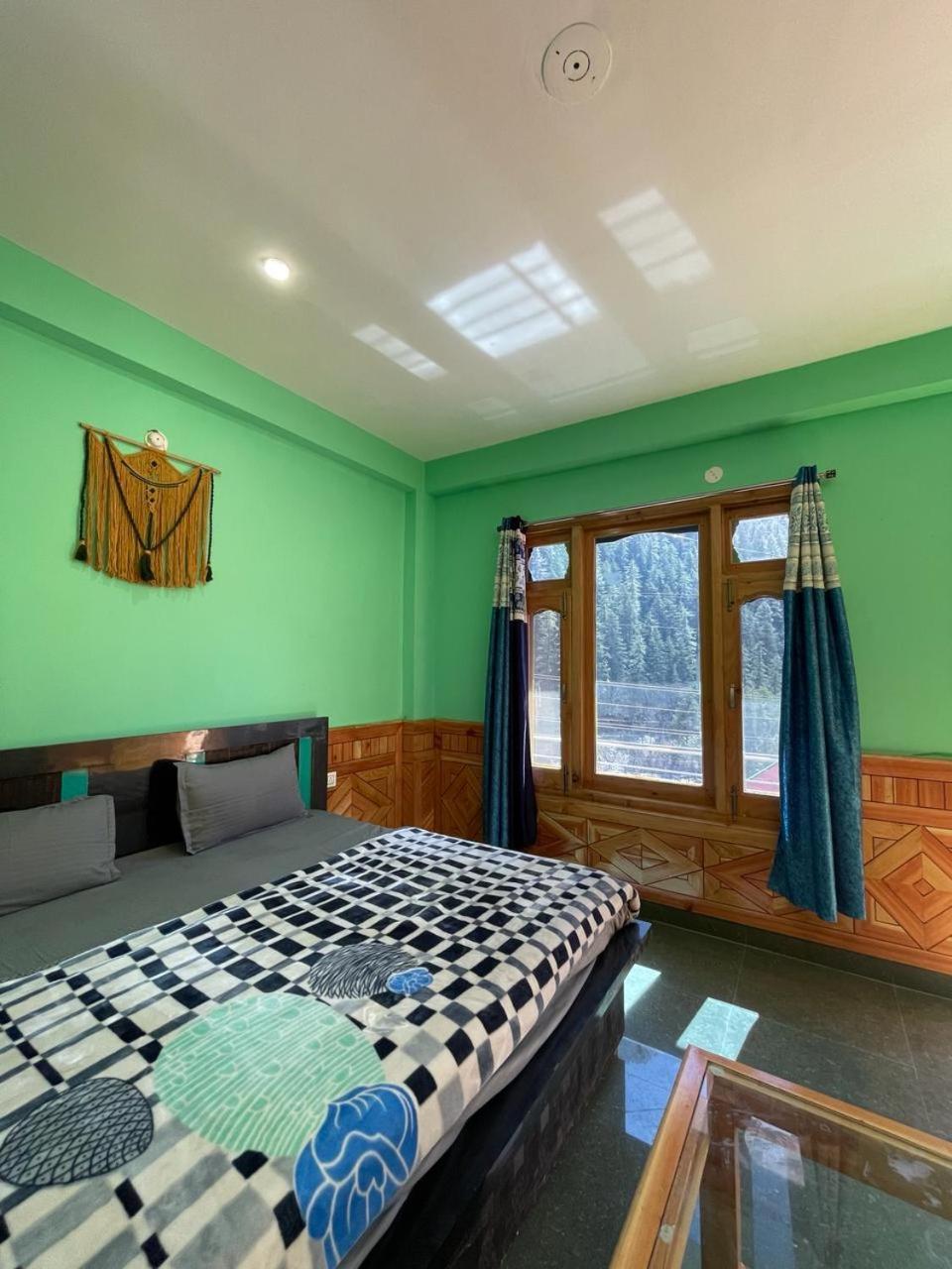 Trippy Homestay Kasol Exteriör bild