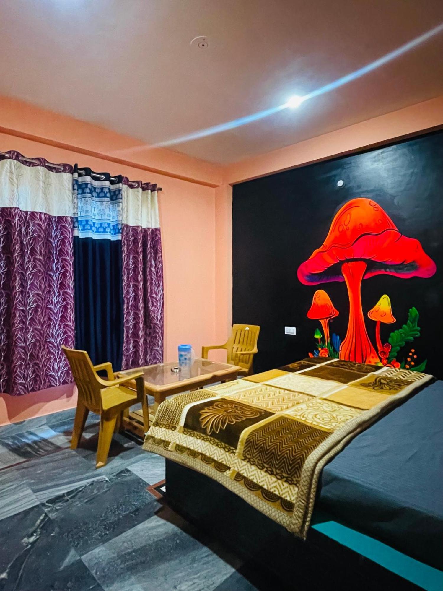 Trippy Homestay Kasol Exteriör bild