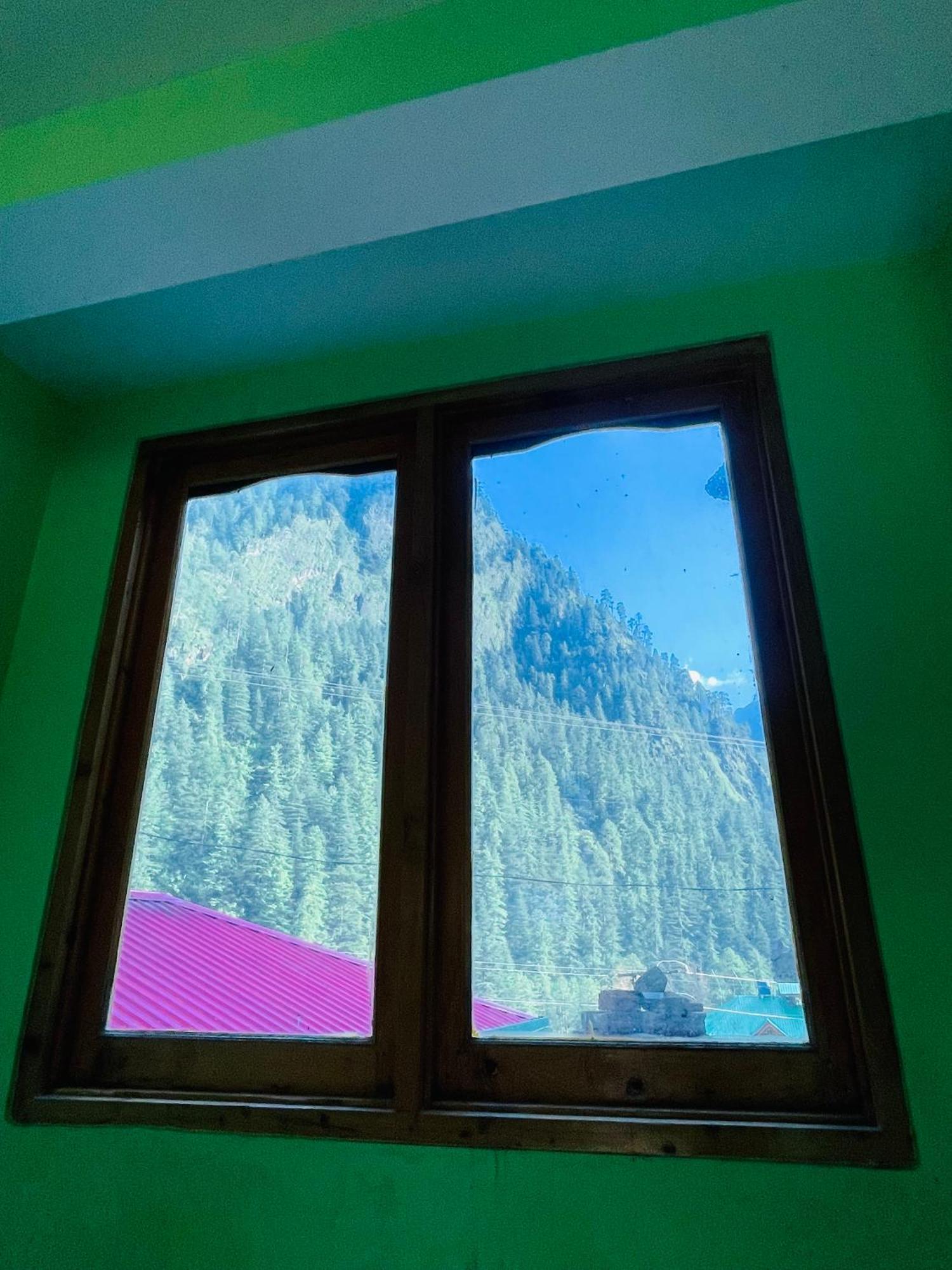 Trippy Homestay Kasol Exteriör bild